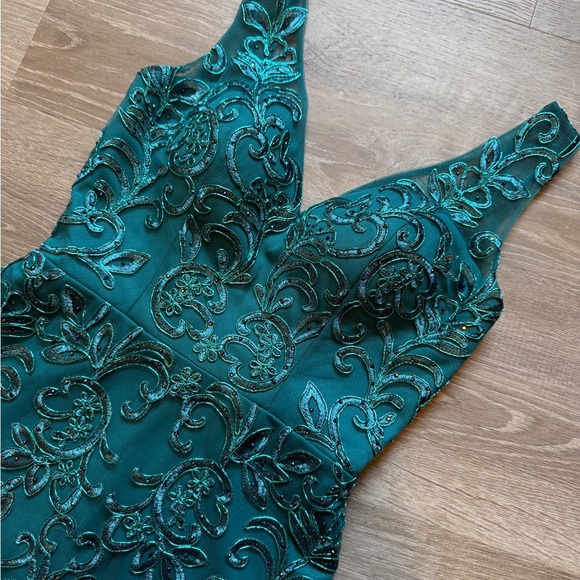 Narianna Elegant Teal Lace Dress- Size S - Picture 4 of 12